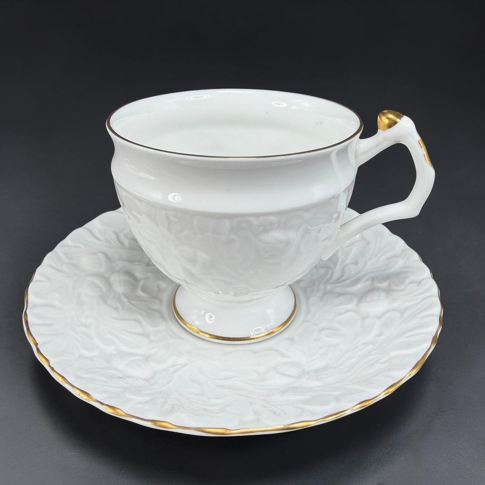 Queens Royal Oak Fine Bone‎ China Tea Cup and Saucer Set White Gold Trim England